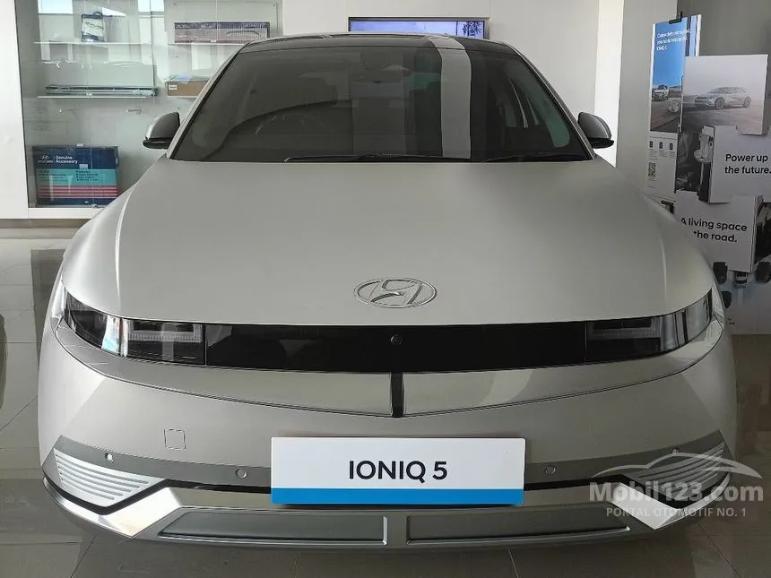 Jual Mobil Hyundai IONIQ 5 2023 Long Range Signature di Banten Automatic Wagon Silver Rp 659.000.000