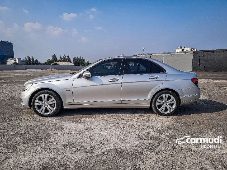 2010 Mercedes-Benz C200 CGI Avantgarde Sedan