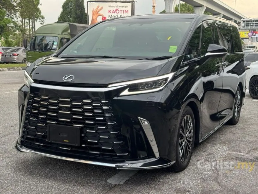 2024 Lexus LM 500h 4 Seater MPV