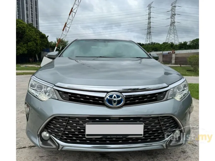 2016 Toyota Camry Hybrid Sedan