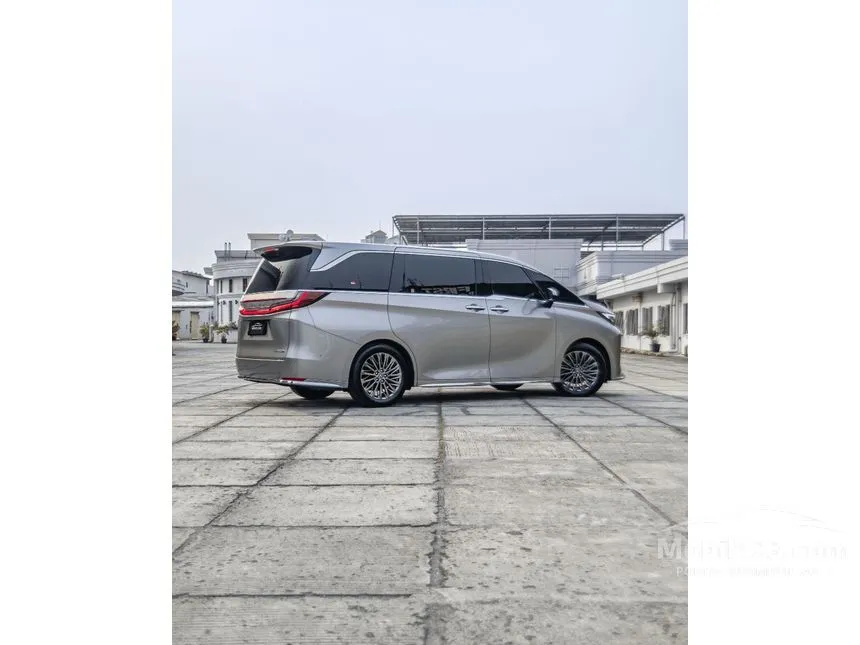 2024 Lexus LM 350h 4 Seater MPV