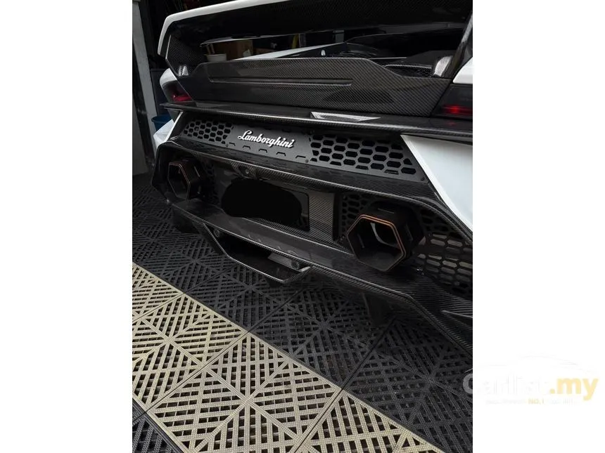 2016 Lamborghini Huracan LP580-2 Coupe