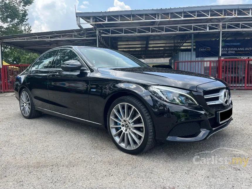 2017 Mercedes-Benz C350e AMG Line Sedan