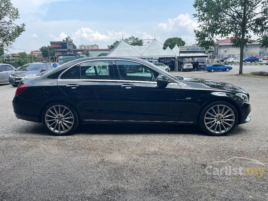 2017 Mercedes-Benz C350e AMG Line Sedan