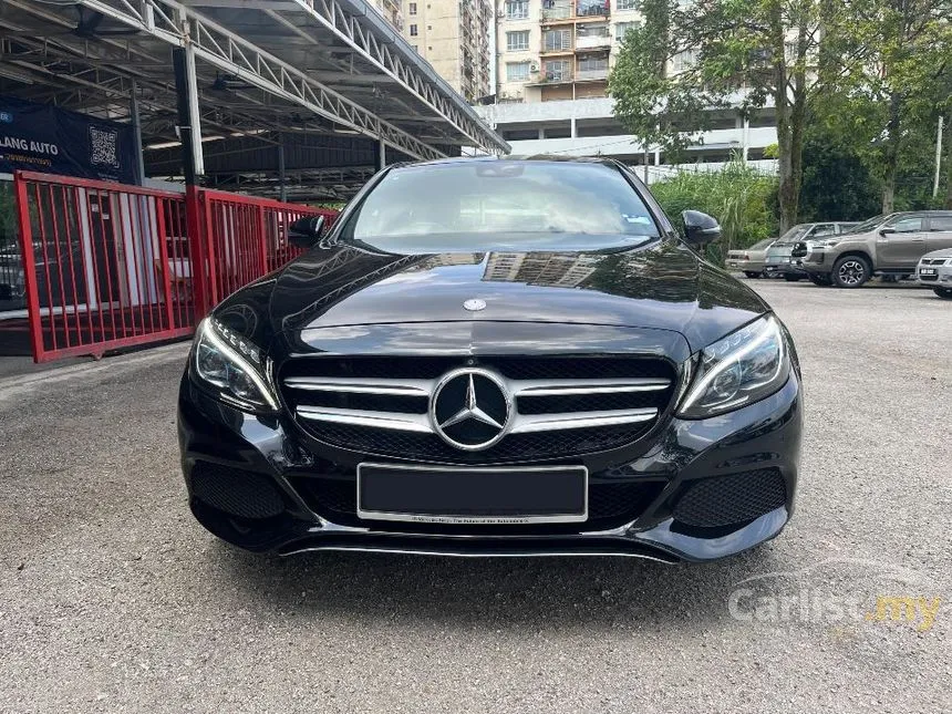 2017 Mercedes-Benz C350e AMG Line Sedan