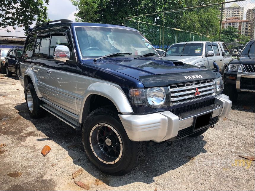 Mitsubishi pajero 2002 года