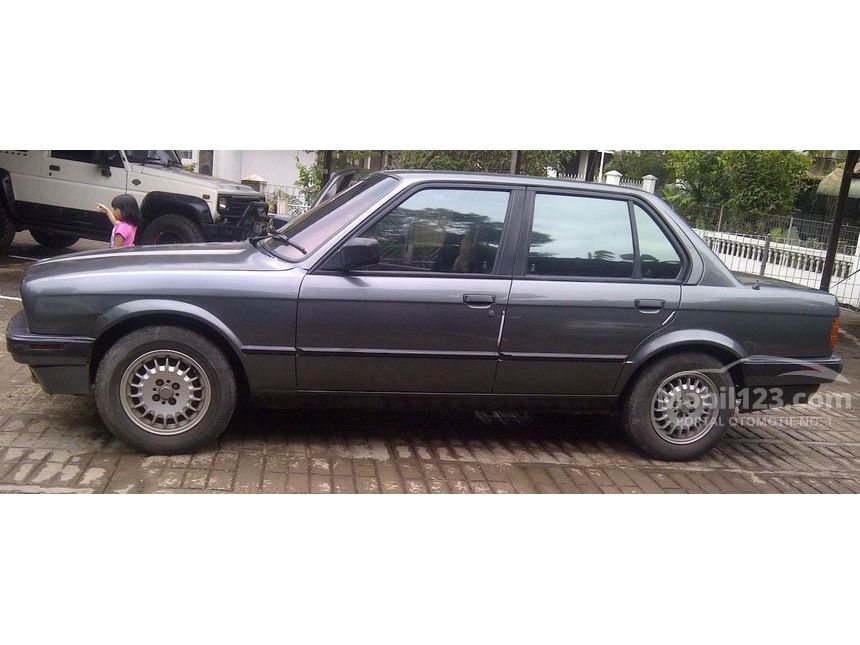 Jual Mobil  BMW  318i 1990  1 8 Manual 1 8 di Jawa Barat 