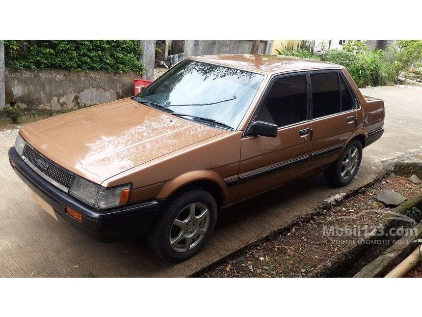 1985 Toyota Corolla E80 Sedan