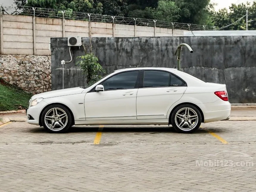 2013 Mercedes-Benz C200 CGI Sedan