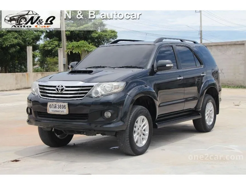 2012 Toyota FORTUNER V SUV