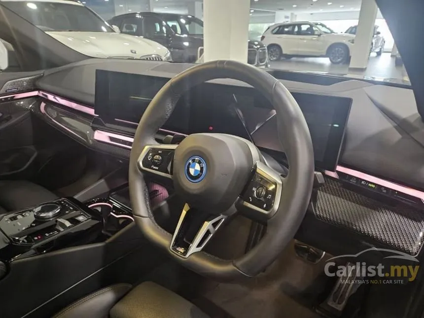 2025 BMW i5 eDrive40 M Sport Sedan