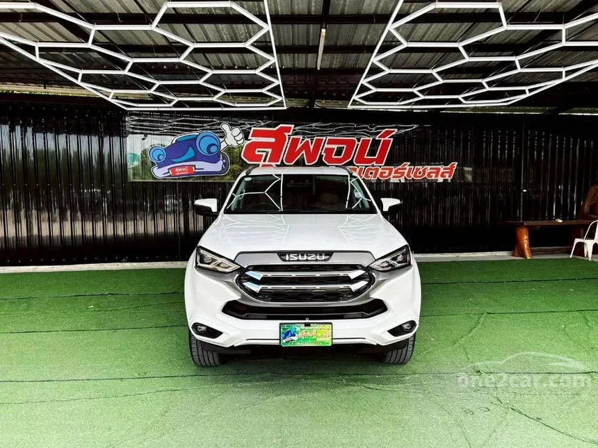 2022 Isuzu MU-X Active SUV