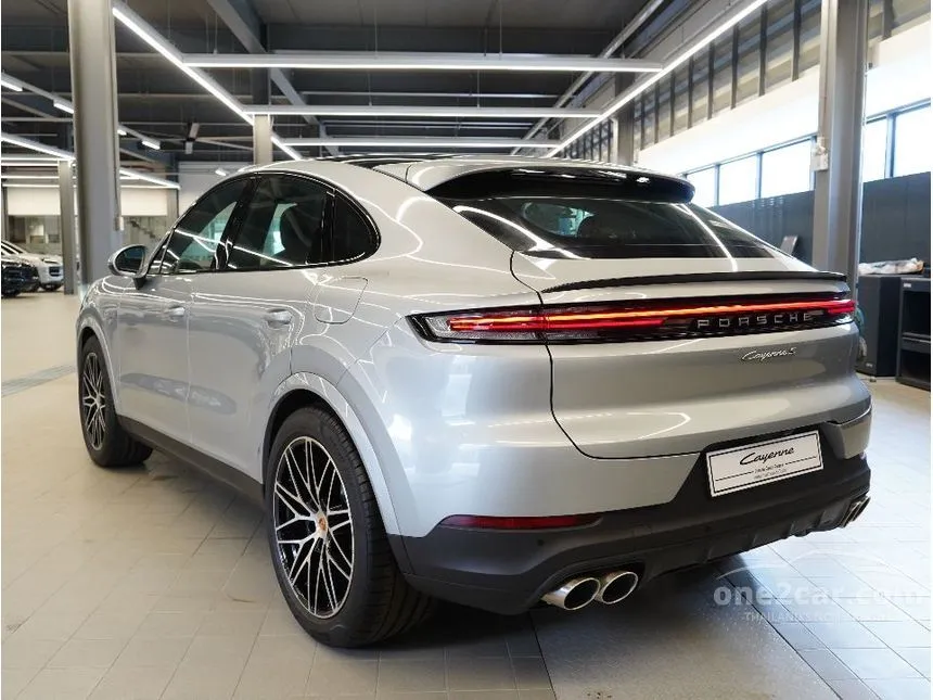 2026 Porsche CAYENNE S E-Hybrid Coupe