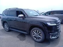 2023 TOYOTA LANDCRUISER 3.5 ZX / FULLY LOADED SPEC / BLACK INTERIOR / ORI JAPAN MODELISTA BODYKIT / SUNROOF /360 CAMERA/ REAR ENTERTAIMENT/ 2023 UNREG