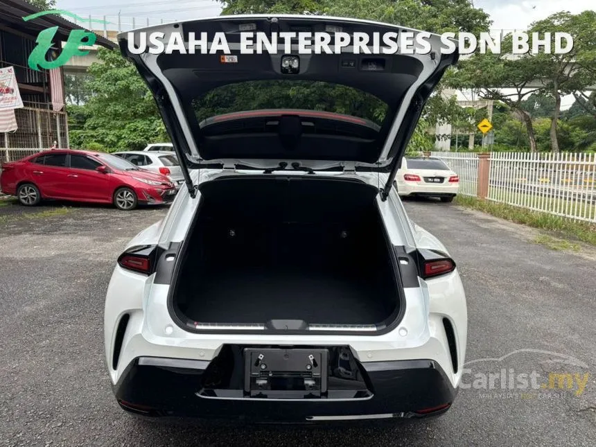 2025 Toyota Crown Sport Z SUV