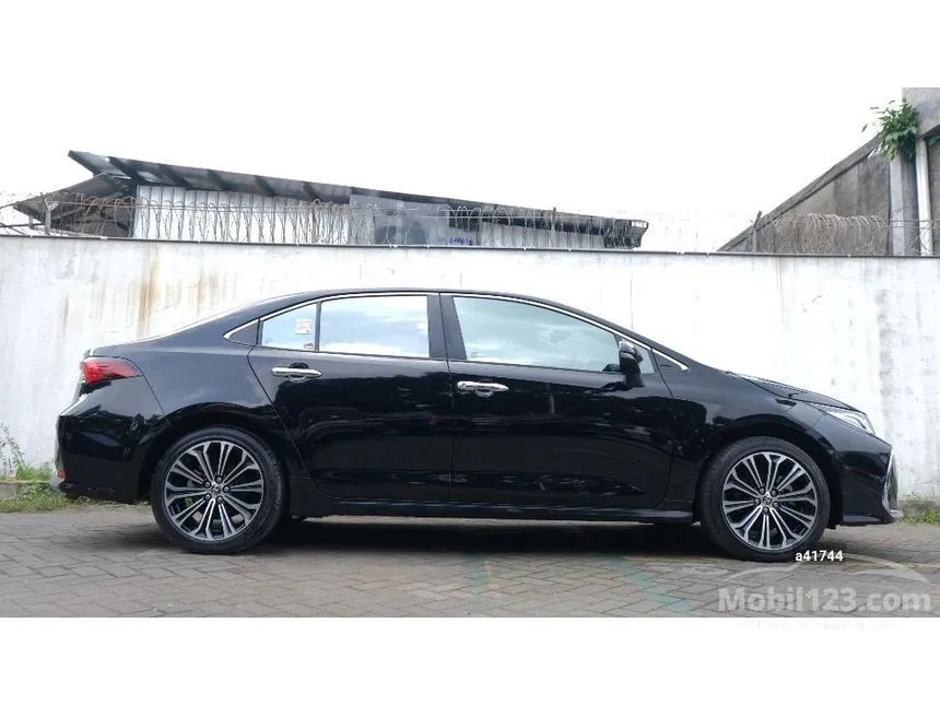 2022 Toyota Corolla Altis V Sedan