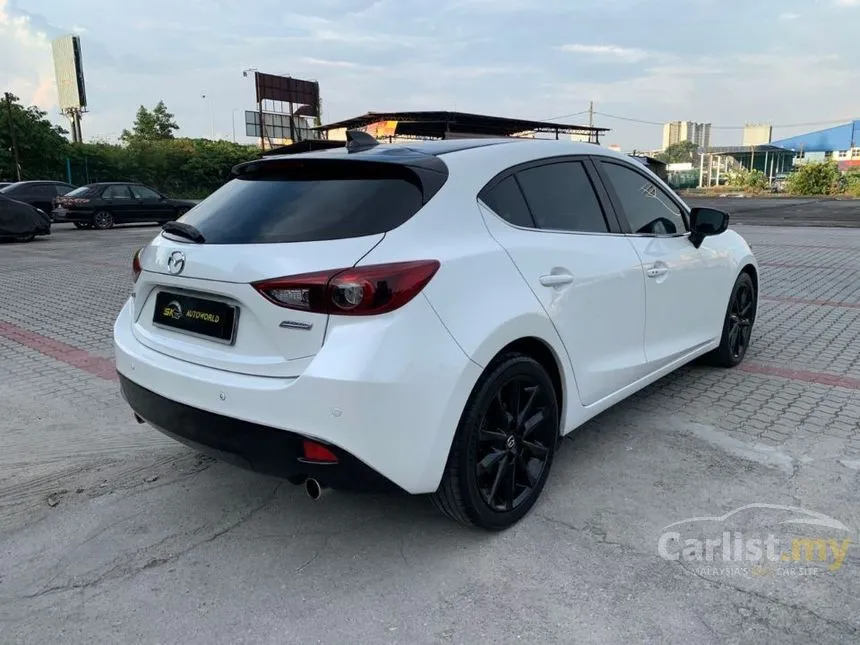 2015 Mazda 3 SKYACTIV-G Hatchback