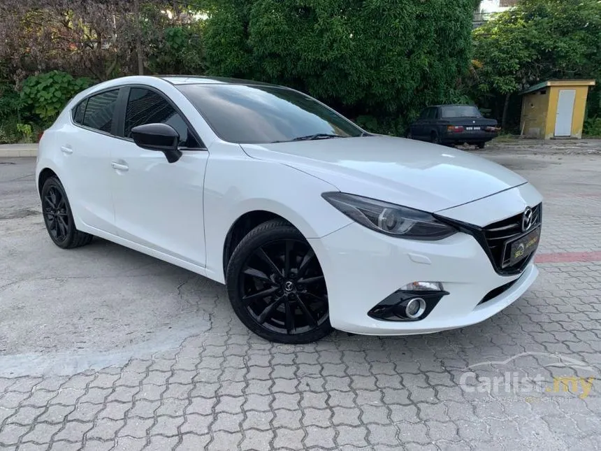 2015 Mazda 3 SKYACTIV-G Hatchback