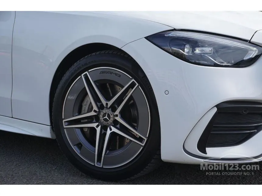 2023 Mercedes-Benz C300 AMG Line Sedan