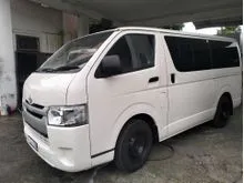 2015 Toyota Hiace 2.5 Window Van Van