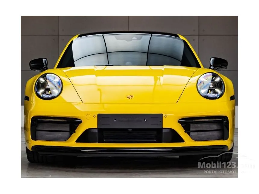 Jual Mobil Porsche 911 2023 Carrera 4 GTS 3.0 di DKI Jakarta Automatic Coupe Kuning Rp 5.500.000.000