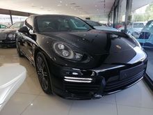 2015 Porsche Panamera 4.8 Turbo S - ONE YEAR WARRANTY - TRUSTED DEALER !!! BRAND NEW WITH DELIVERY MILES