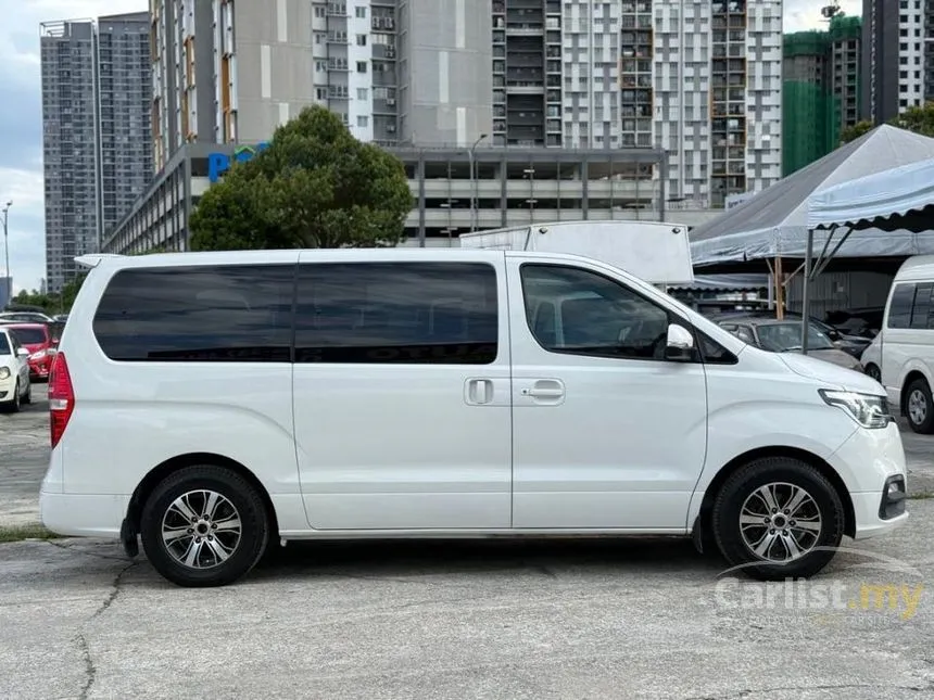 2019 Hyundai Grand Starex Executive MPV