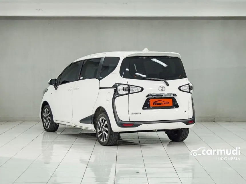 2017 Toyota Sienta V MPV
