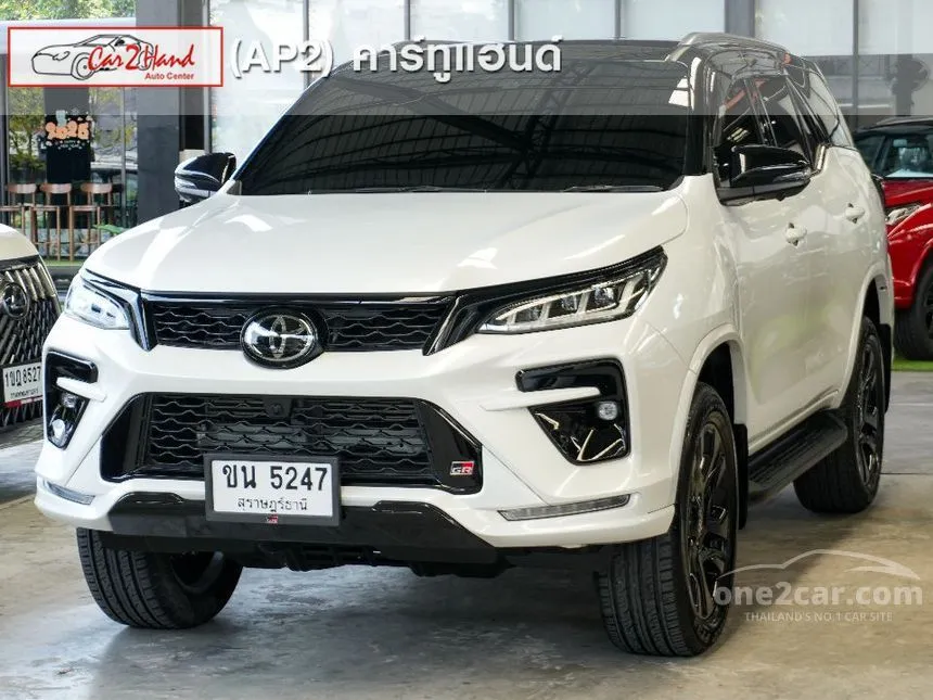2025 Toyota FORTUNER GR Sport (Black Top) SUV