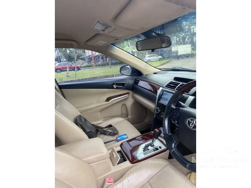 2013 Toyota Camry V Sedan