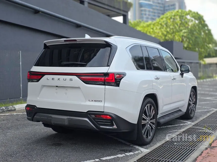 2022 Lexus LX 600 7 seater SUV