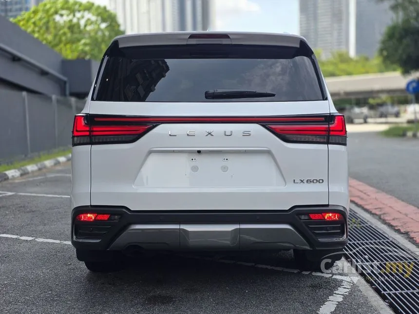 2022 Lexus LX 600 7 seater SUV