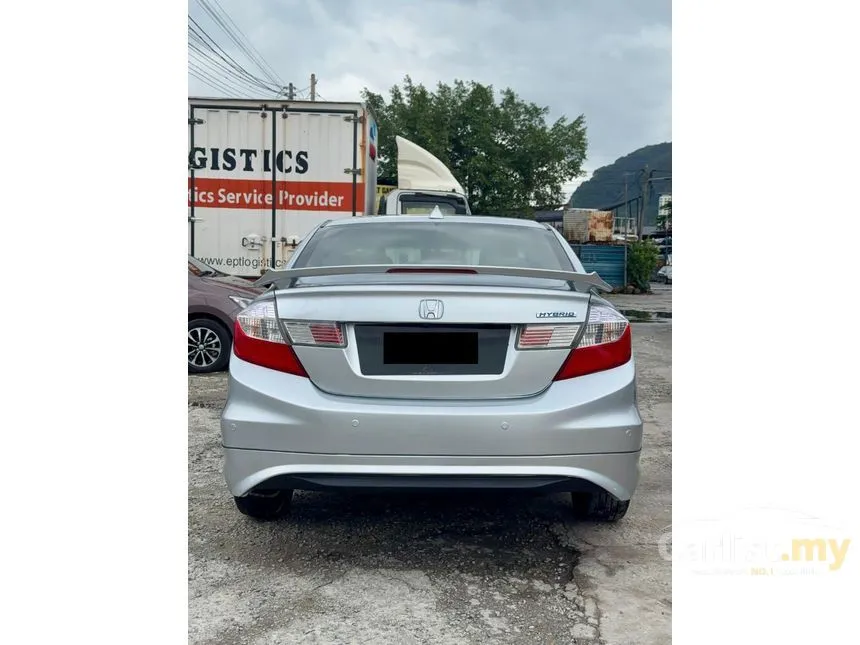 2013 Honda Civic Hybrid Sedan
