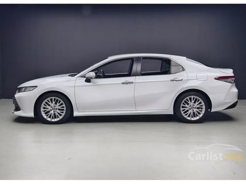2019 Toyota Camry V Sedan