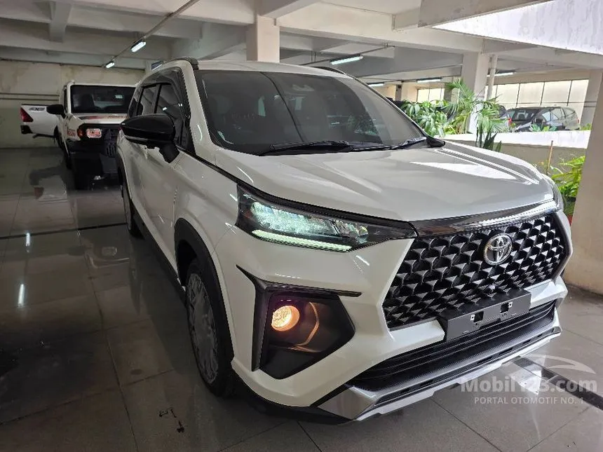 2026 Toyota Veloz V HEV (Premium Color) MPV