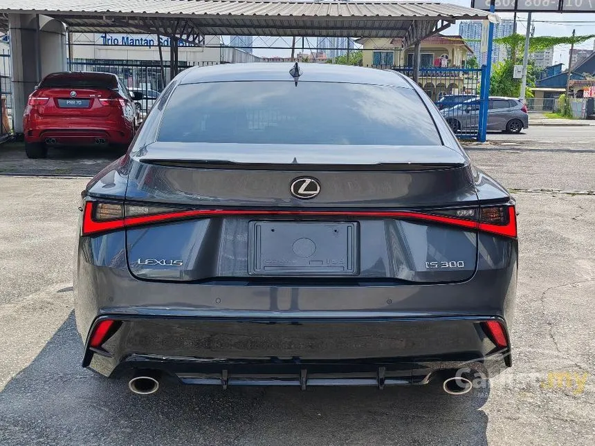 2022 Lexus IS 300 F Sport Sedan