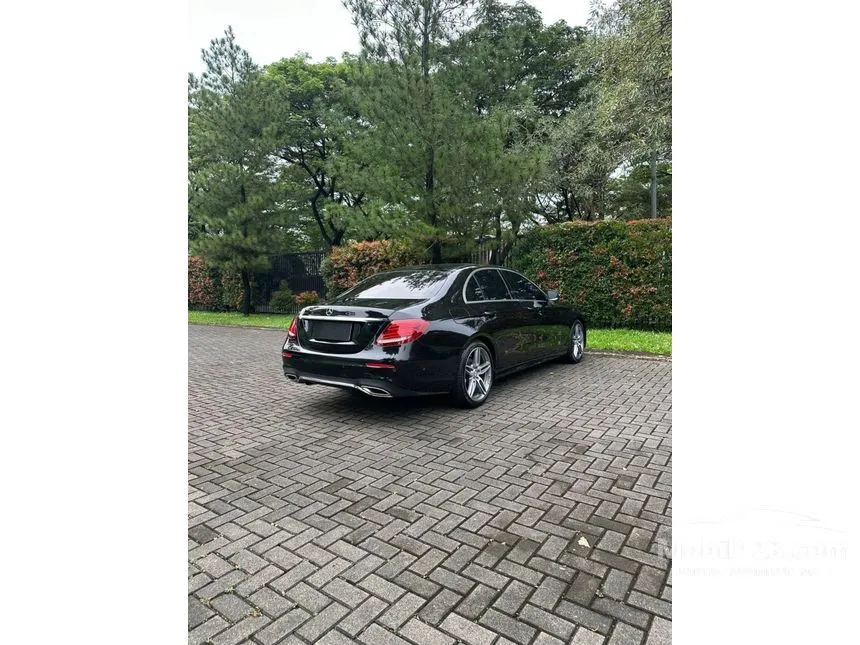 2017 Mercedes-Benz E300 AMG Line Sedan