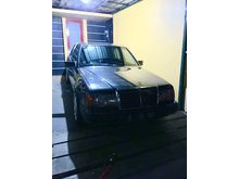 Mercedes-Benz 220E orisinil siap pakai