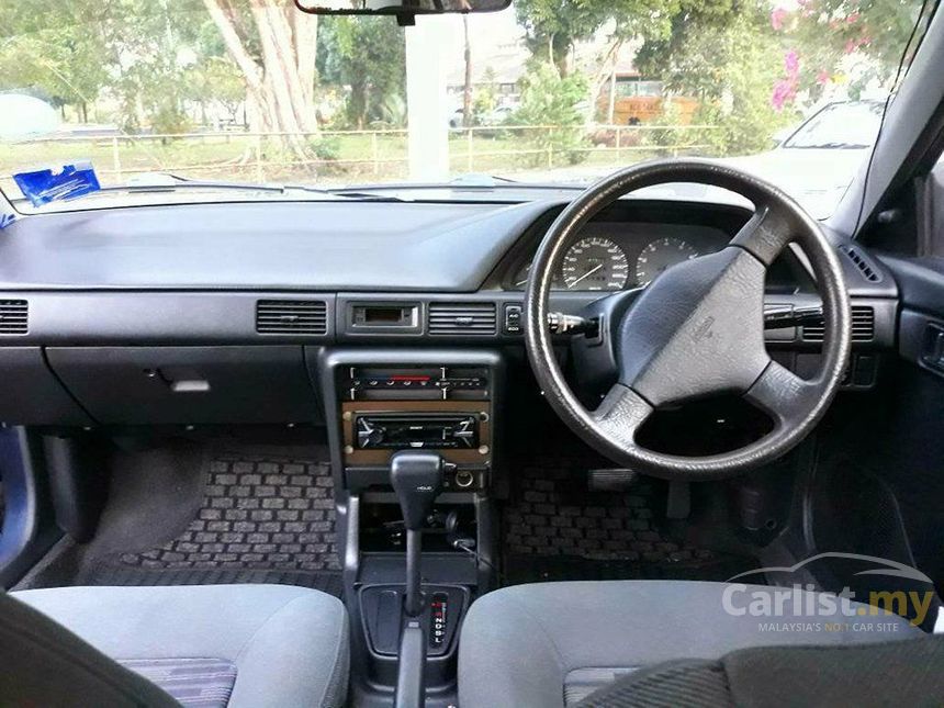 1995 Mazda 323 Familia Sedan