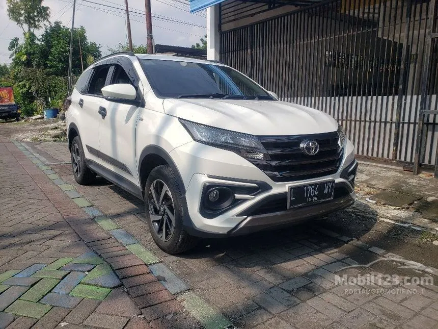 Jual Mobil Toyota Rush 2021 S GR Sport 1.5 di Jawa Timur Automatic SUV Putih Rp 250.000.000