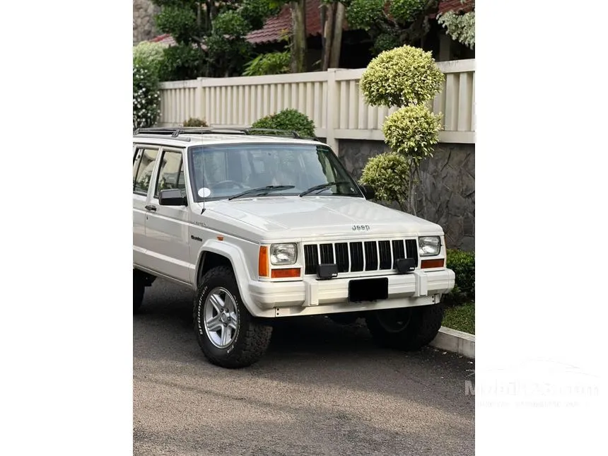 Jual Mobil Jeep Cherokee 1995 4.0 di DKI Jakarta Automatic SUV Putih Rp 290.000.000