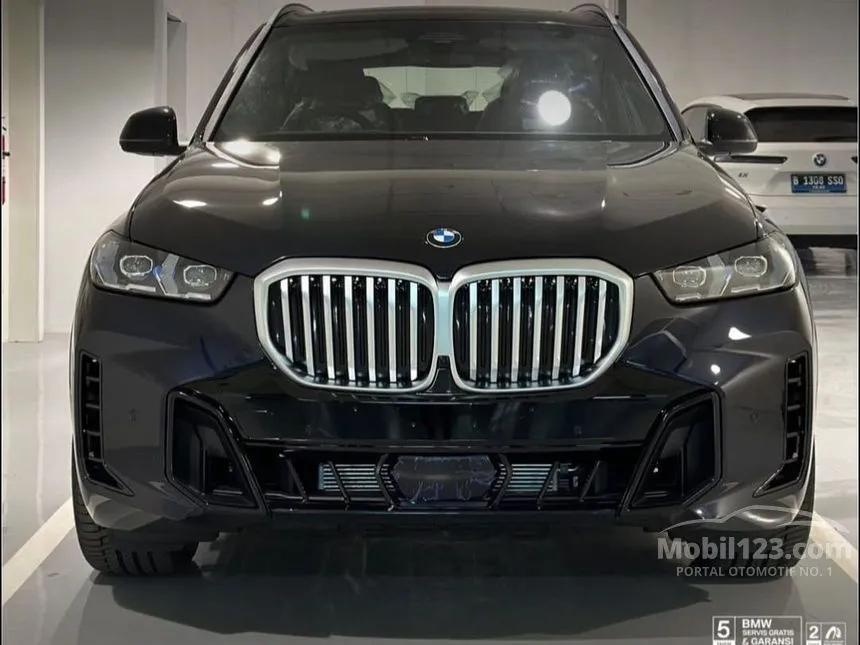 Jual Mobil BMW X5 2024 xDrive40i M Sport 3.0 di Jawa Barat Automatic SUV Hitam Rp 1.800.000.000