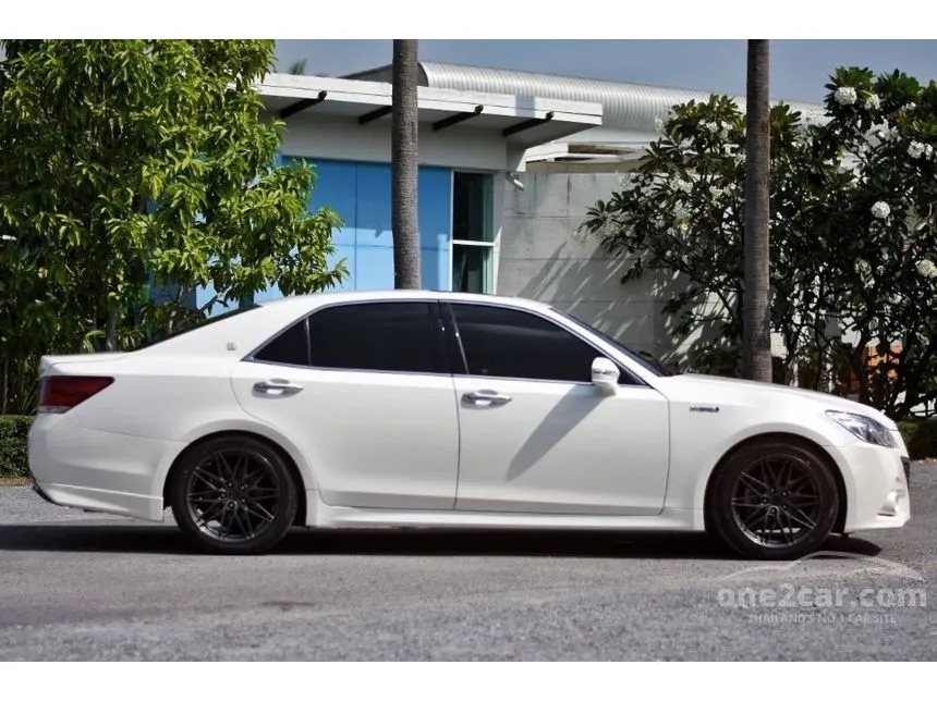 2014 Toyota CROWN Athlete S Sedan