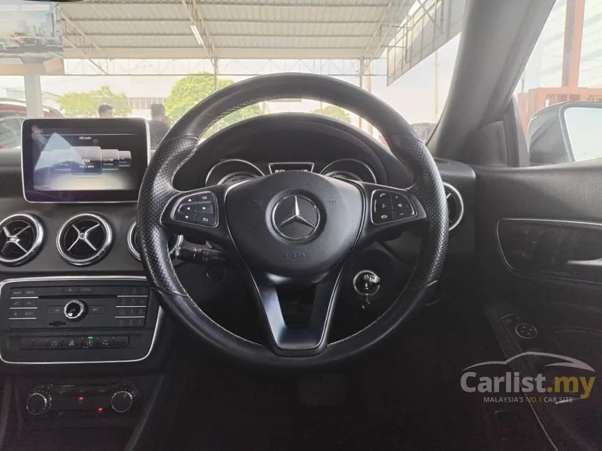 2015 Mercedes-Benz CLA200 Coupe