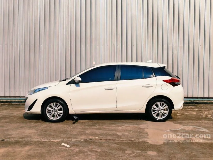 2018 Toyota YARIS E Hatchback