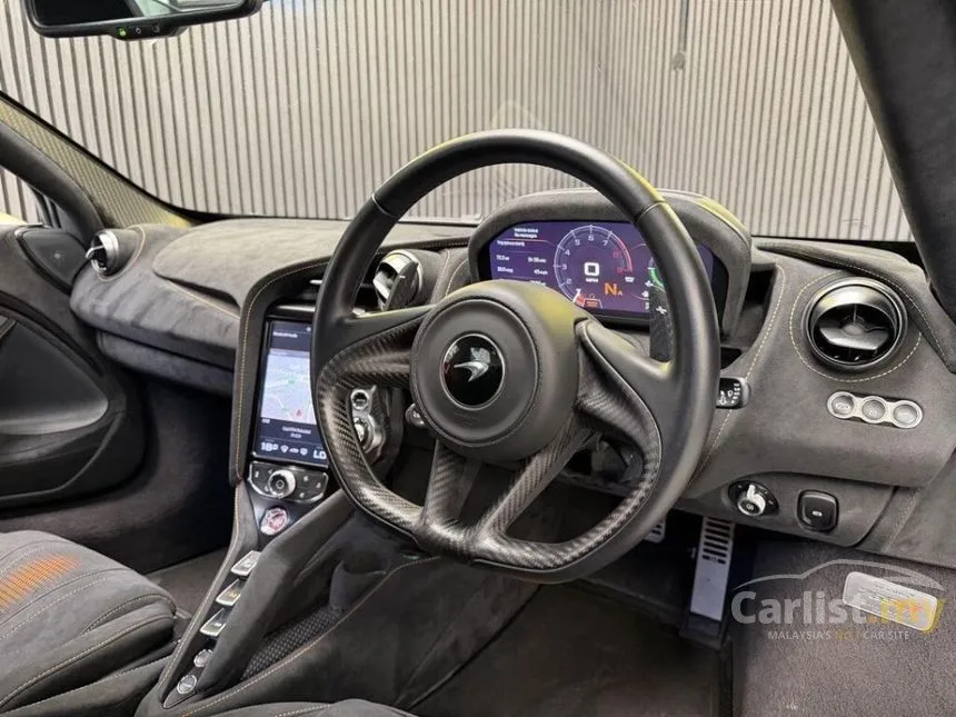 2021 McLaren 765LT Coupe