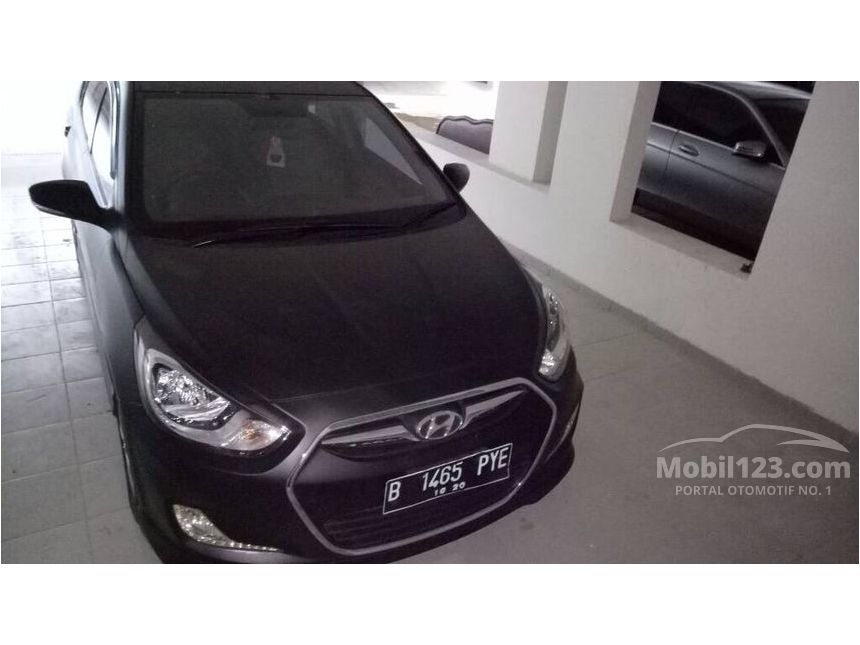 2015 Hyundai Grand Avega GL NE Hatchback
