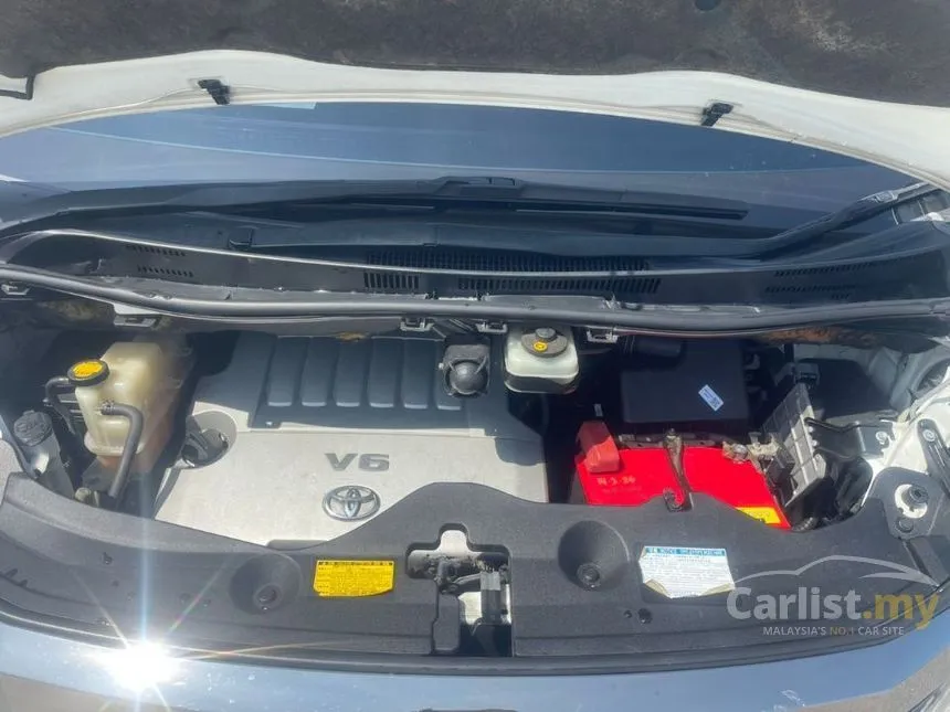 2012 Toyota Vellfire MPV