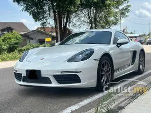 2017 Porsche 718 2.0 Cayman Coupe