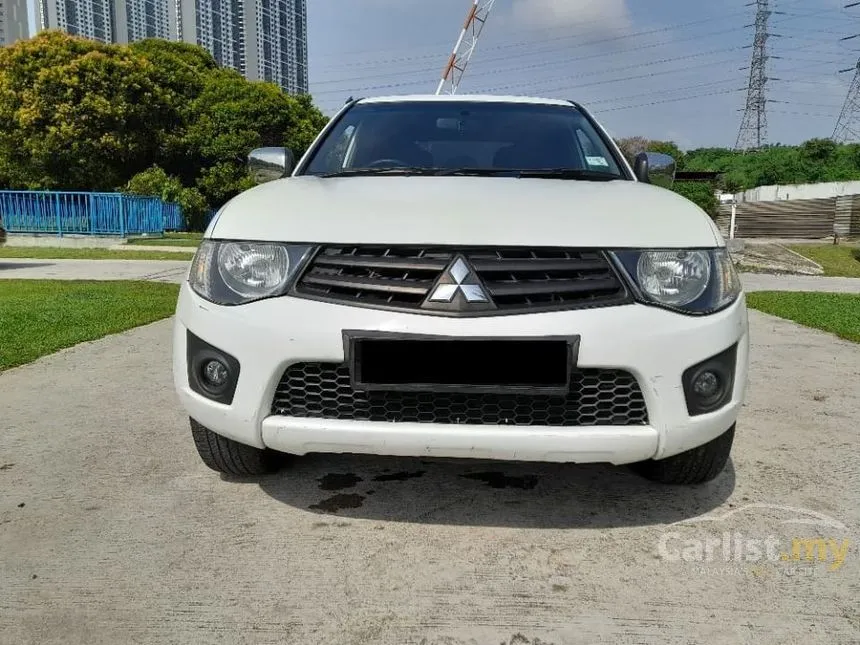 2012 Mitsubishi Triton Lite Dual Cab Turbo 4X2 Pickup